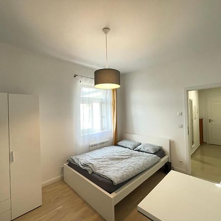 Wash Apartment On Metro Prague 1 المظهر الخارجي الصورة